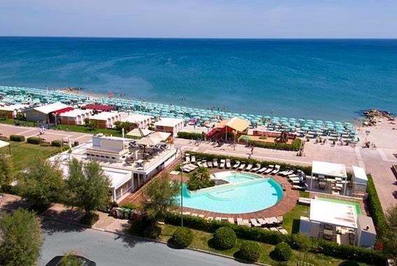 Hotel Continental Fano Exteriér fotografie