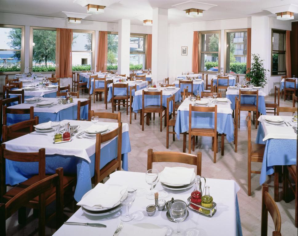 Hotel Continental Fano Exteriér fotografie